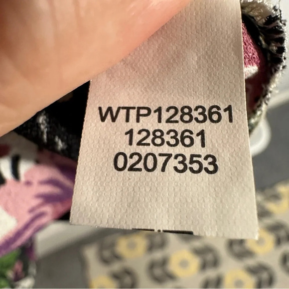 J. Jill floral and greenery top, size med. EUC. Professional and beautiful. - Picture 11 of 11